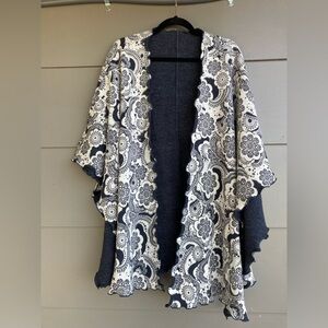 Venario Reversible Blue Geometric Cotton and Wool Wrap Shawl